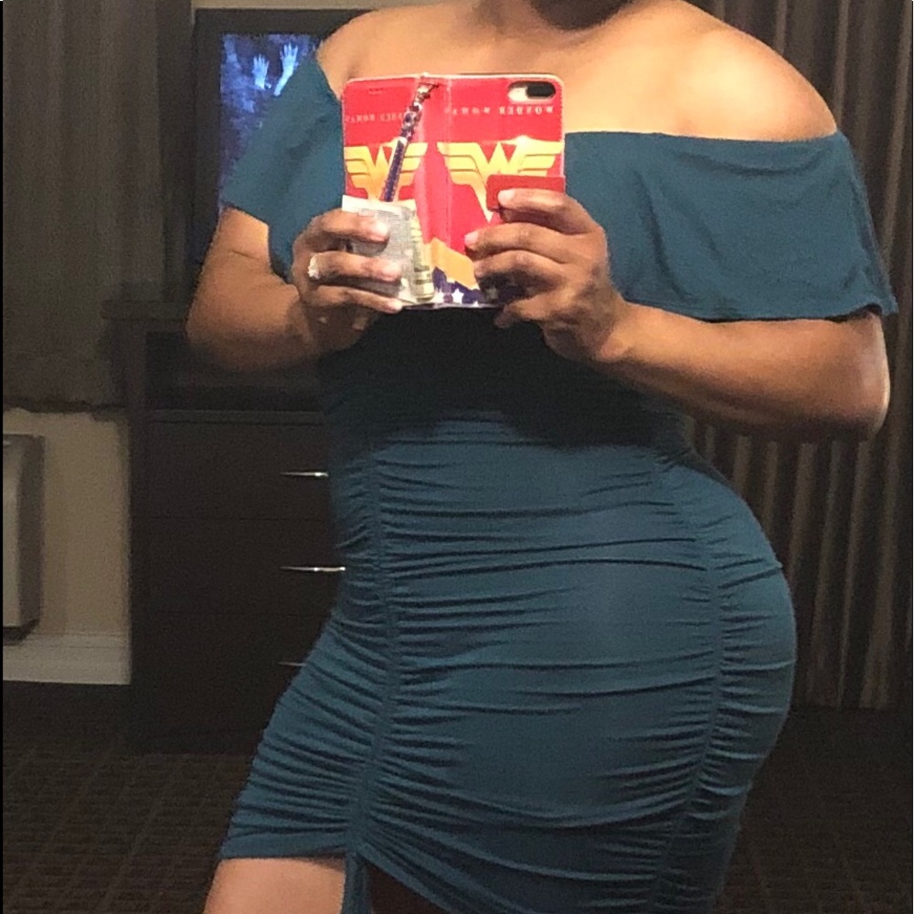 Fashion Nova dress size L